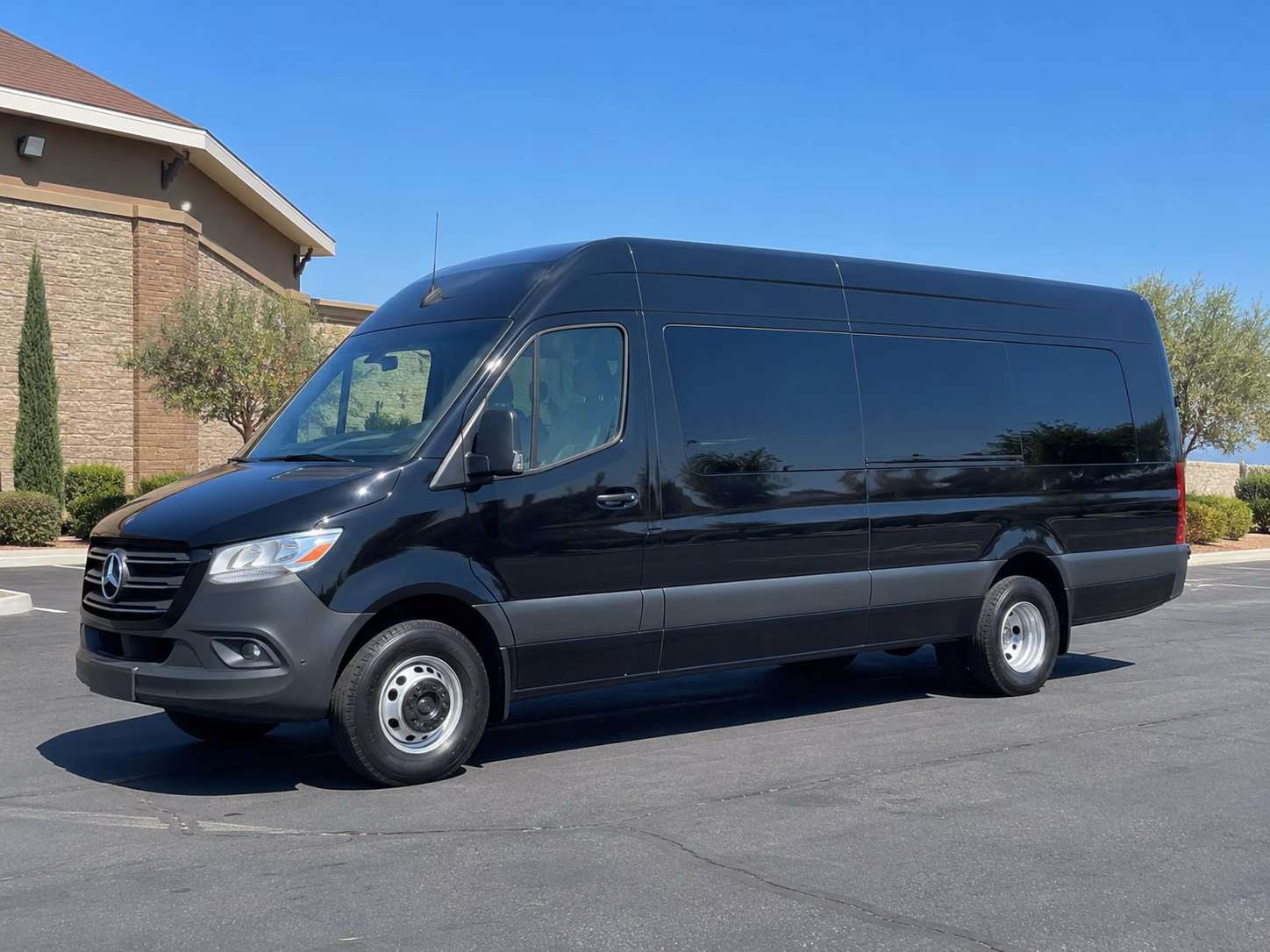 find transportation for your next prom 1