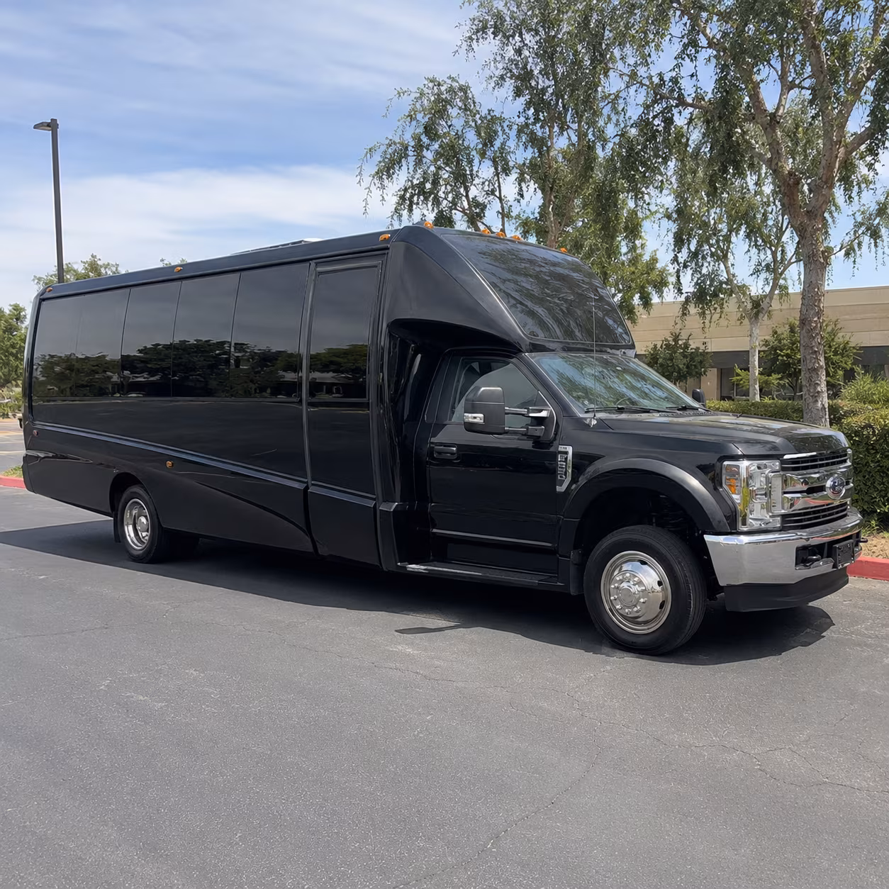 hampton concert party bus rental