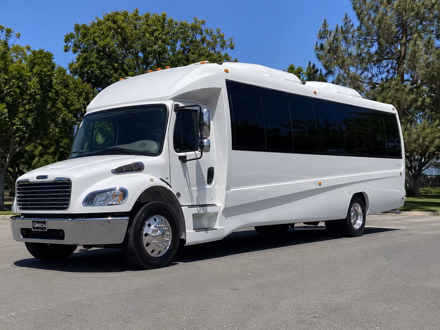 hampton party bus
