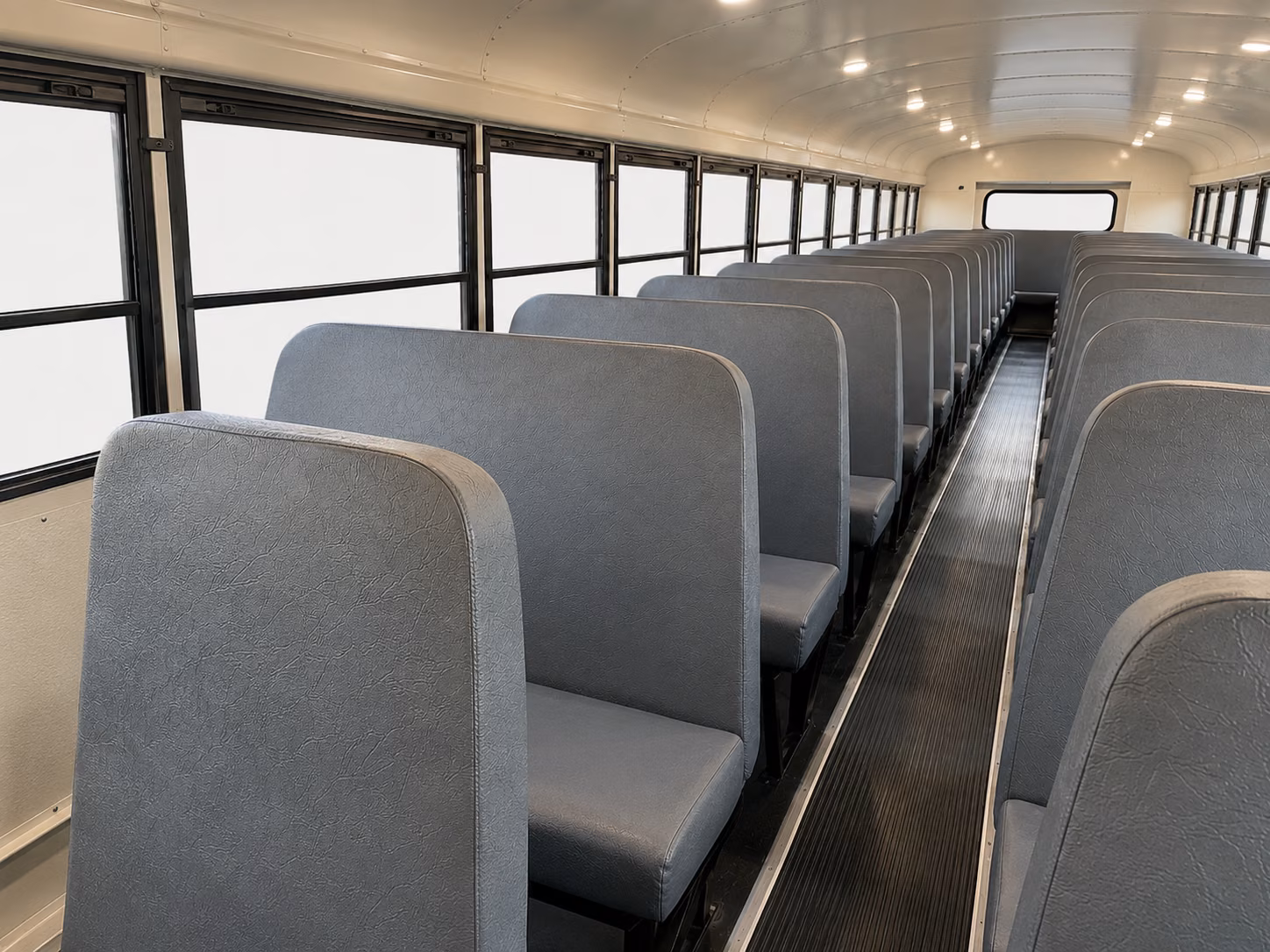 school bus rentals for williamsburg living history field trips